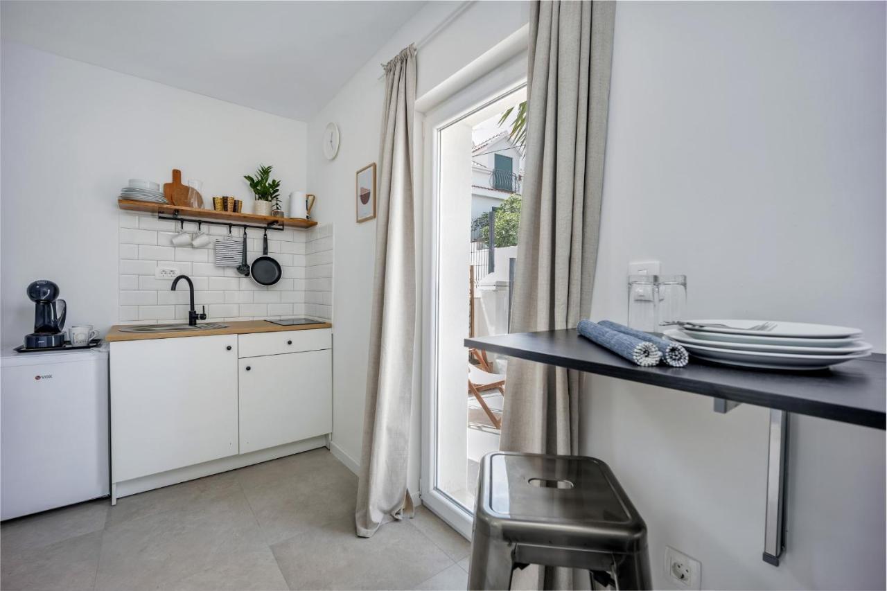 Studio Apartments Yucca, 2-Min To The Beach And 5 To Τρογκίρ Εξωτερικό φωτογραφία