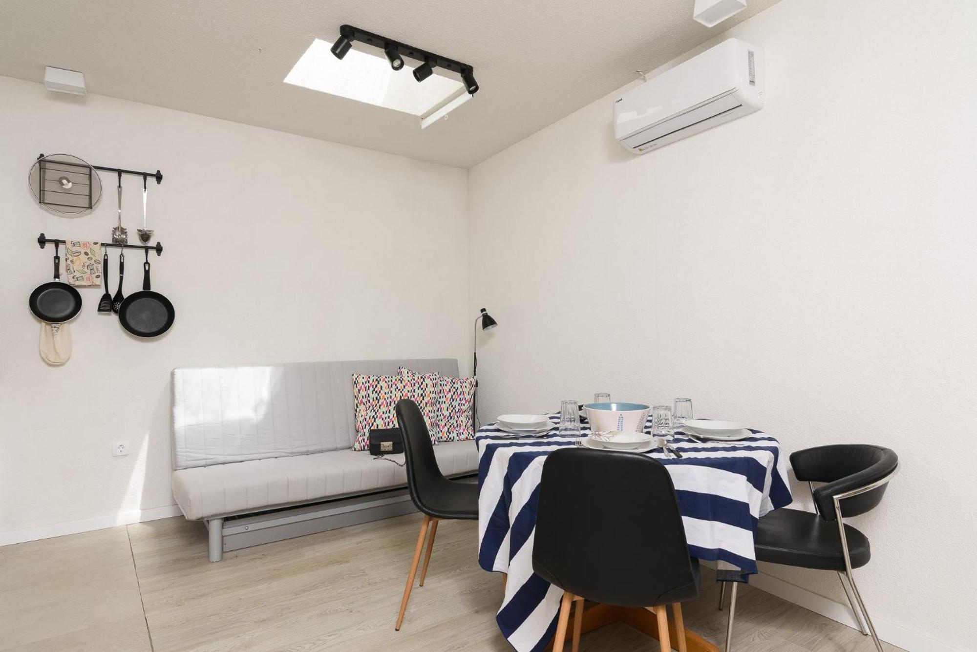 Studio Apartments Yucca, 2-Min To The Beach And 5 To Τρογκίρ Εξωτερικό φωτογραφία