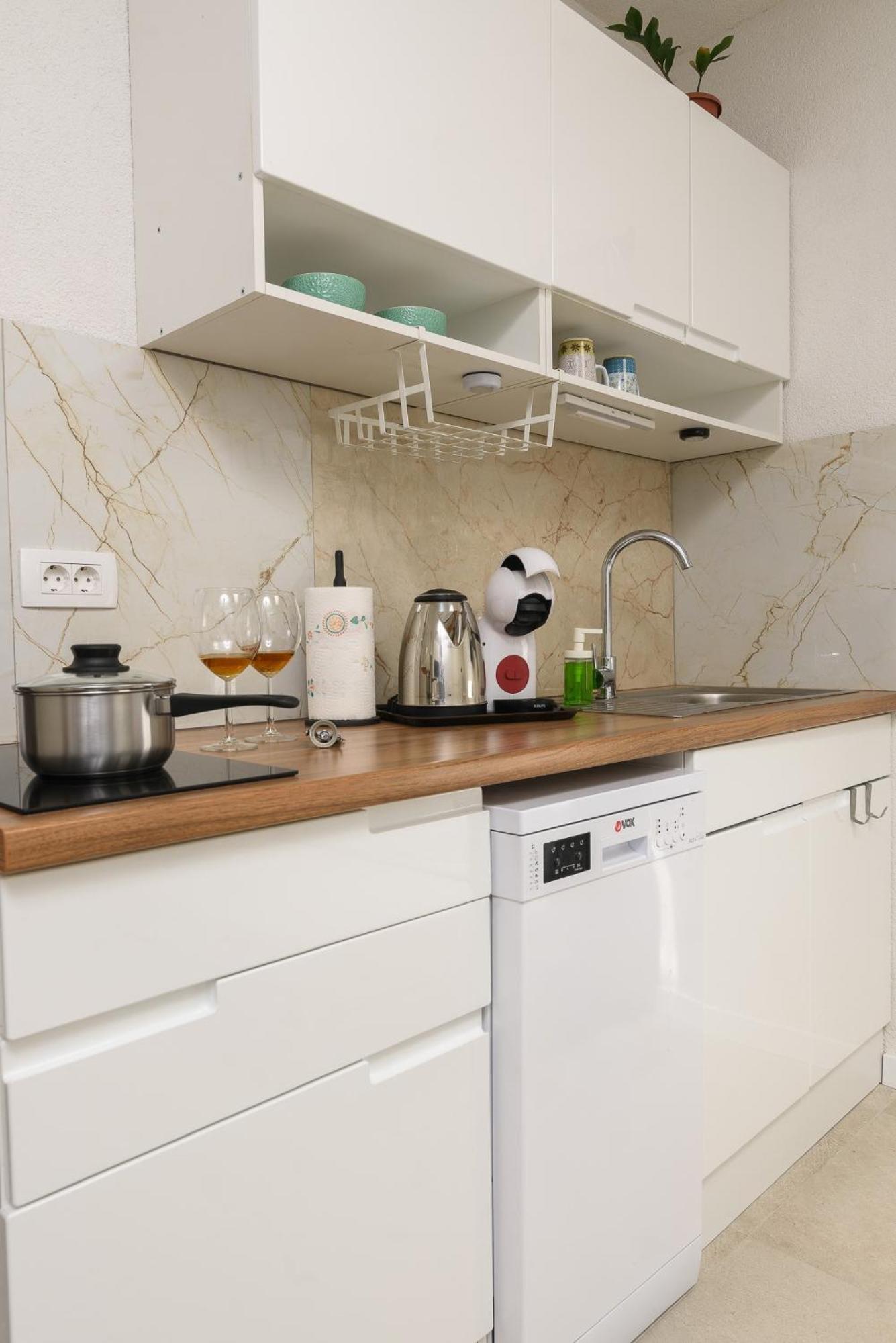 Studio Apartments Yucca, 2-Min To The Beach And 5 To Τρογκίρ Εξωτερικό φωτογραφία